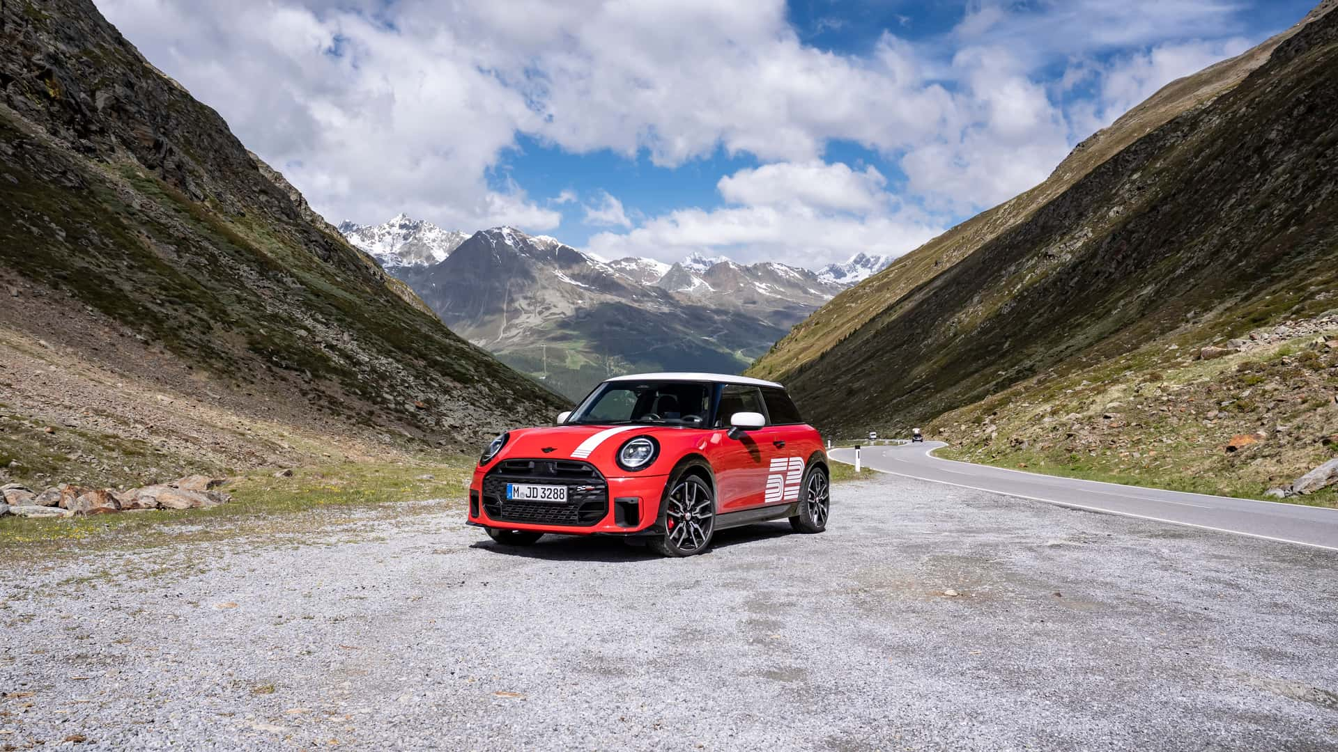 Mini Cooper IV (F66) photo 209769