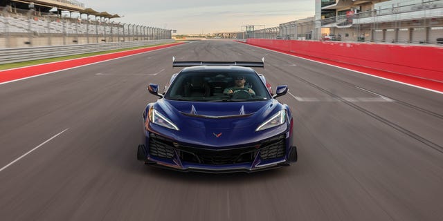 Chevrolet Corvette ZR-1 photo 207832