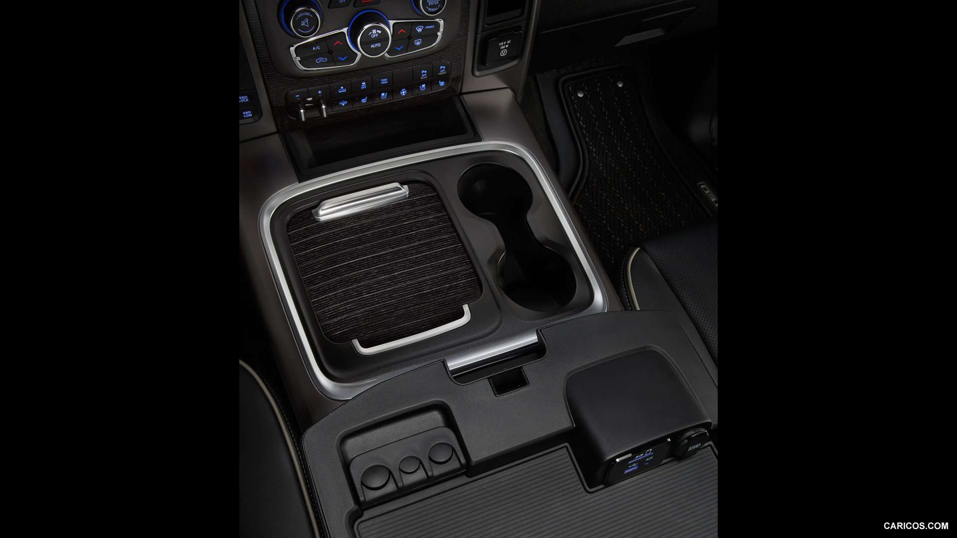 Dodge Ram 1500 IV (DS/DJ) photo 136839