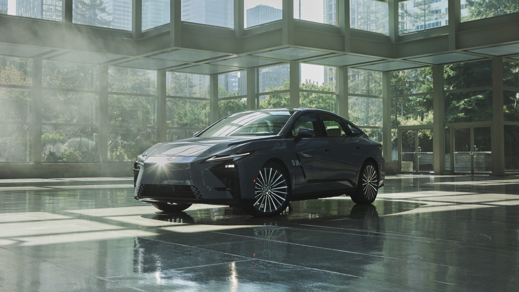 Lexus ES photo 208002