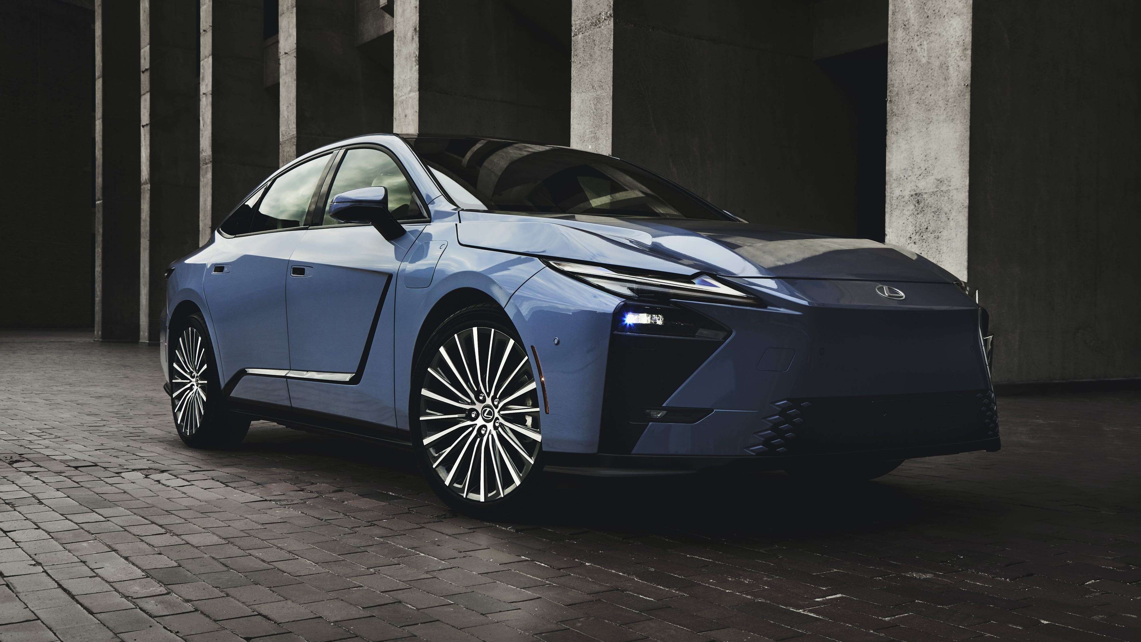 Lexus ES photo 208008