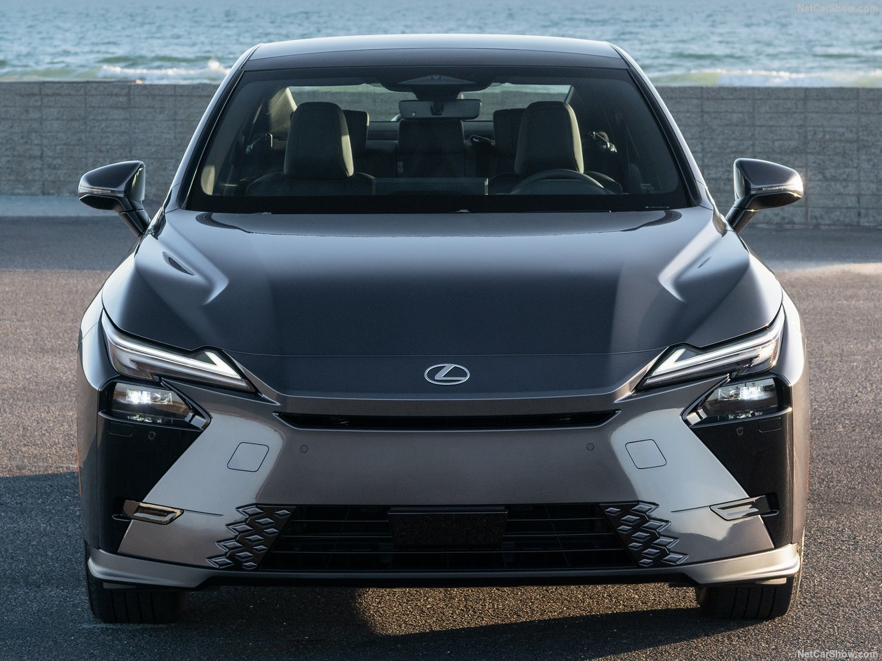 Lexus ES photo 208281