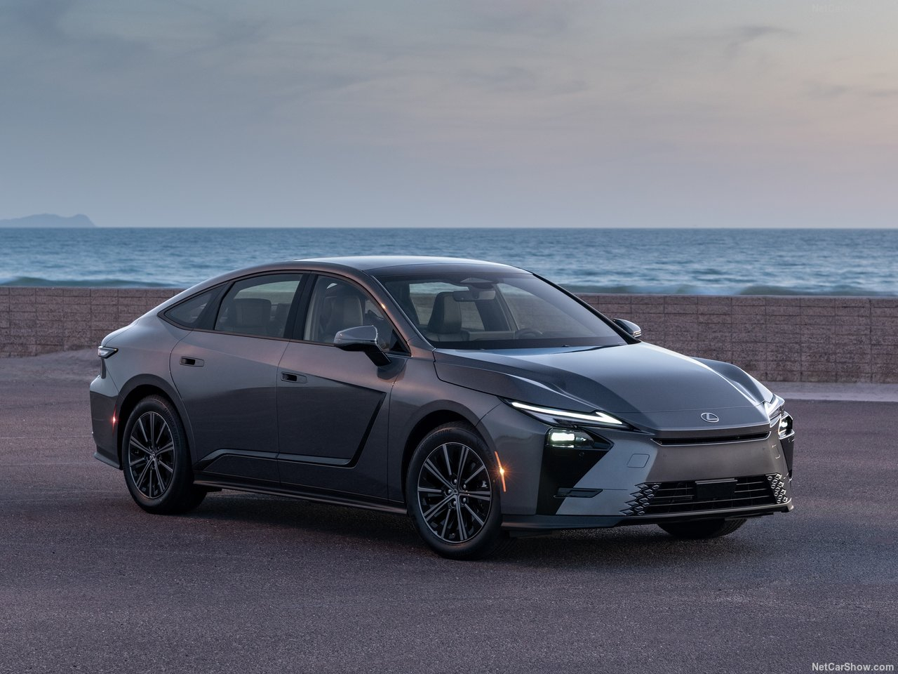 Lexus ES photo 208285