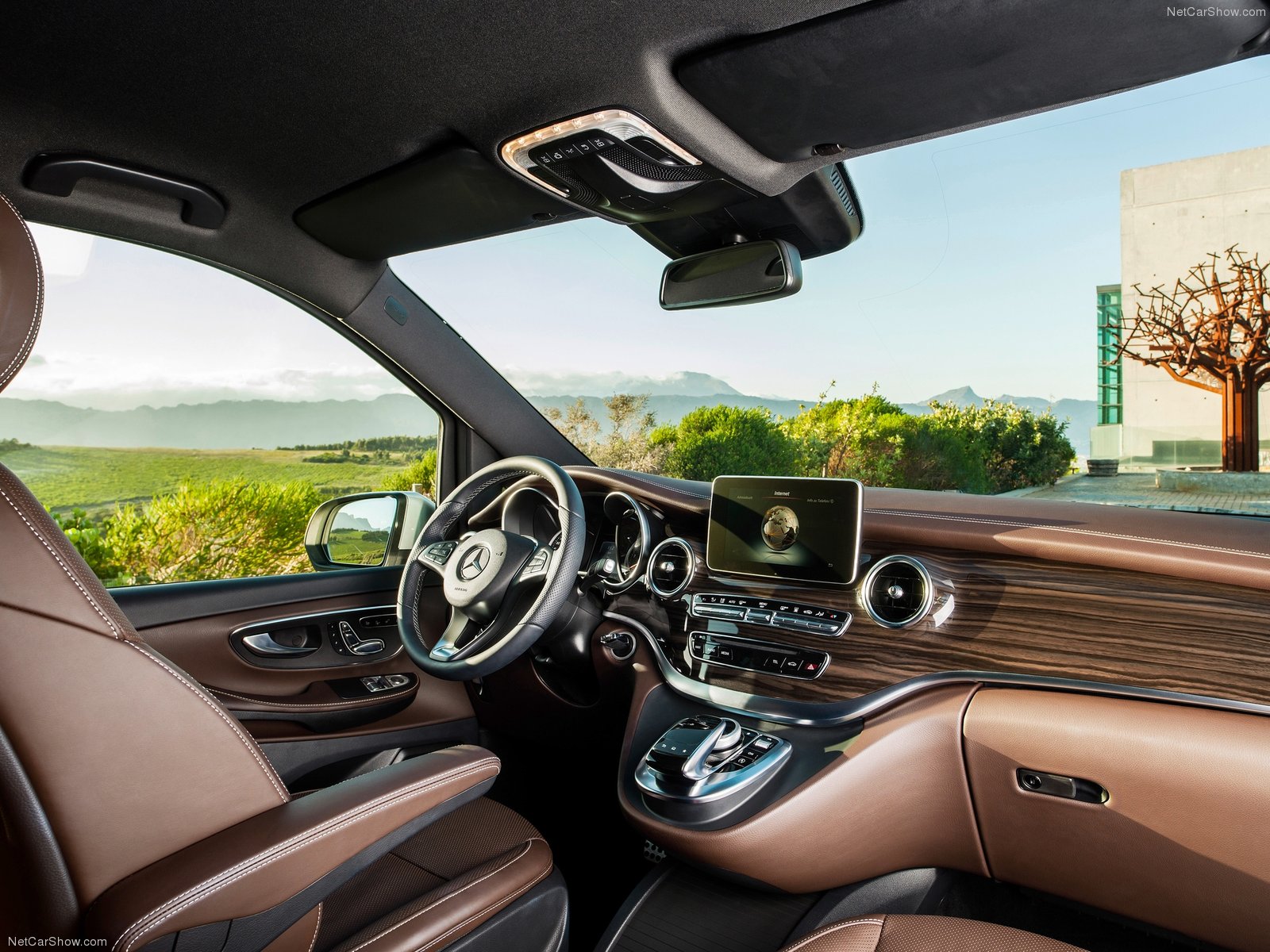 Mercedes-Benz V-Class photo 107396