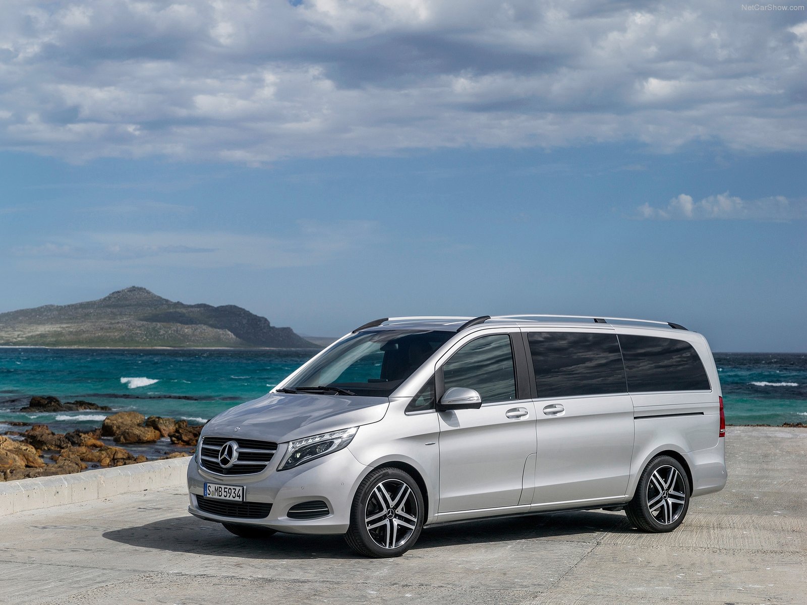 Mercedes-Benz V-Class photo 107400