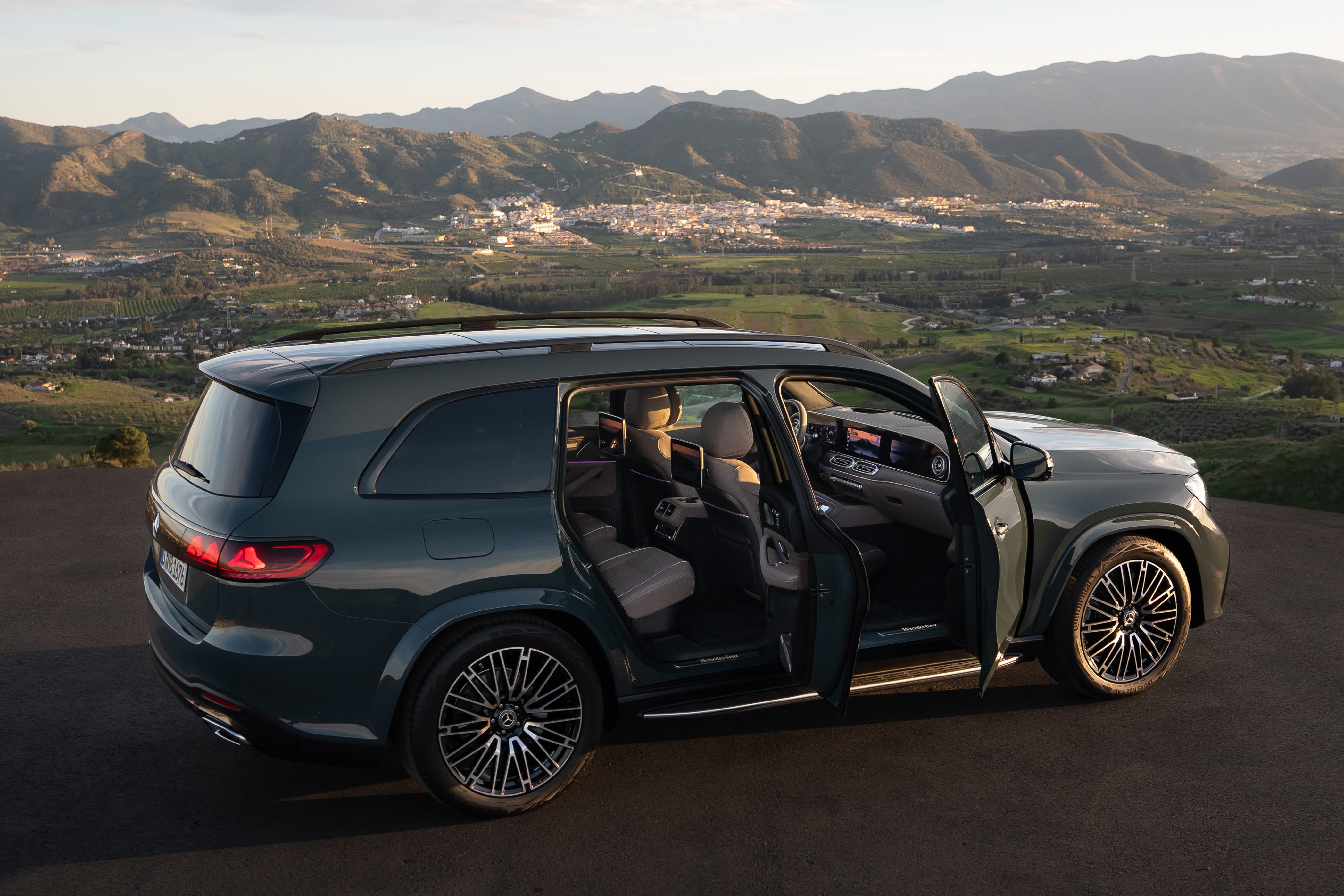 Mercedes-Benz GLS photo 208079