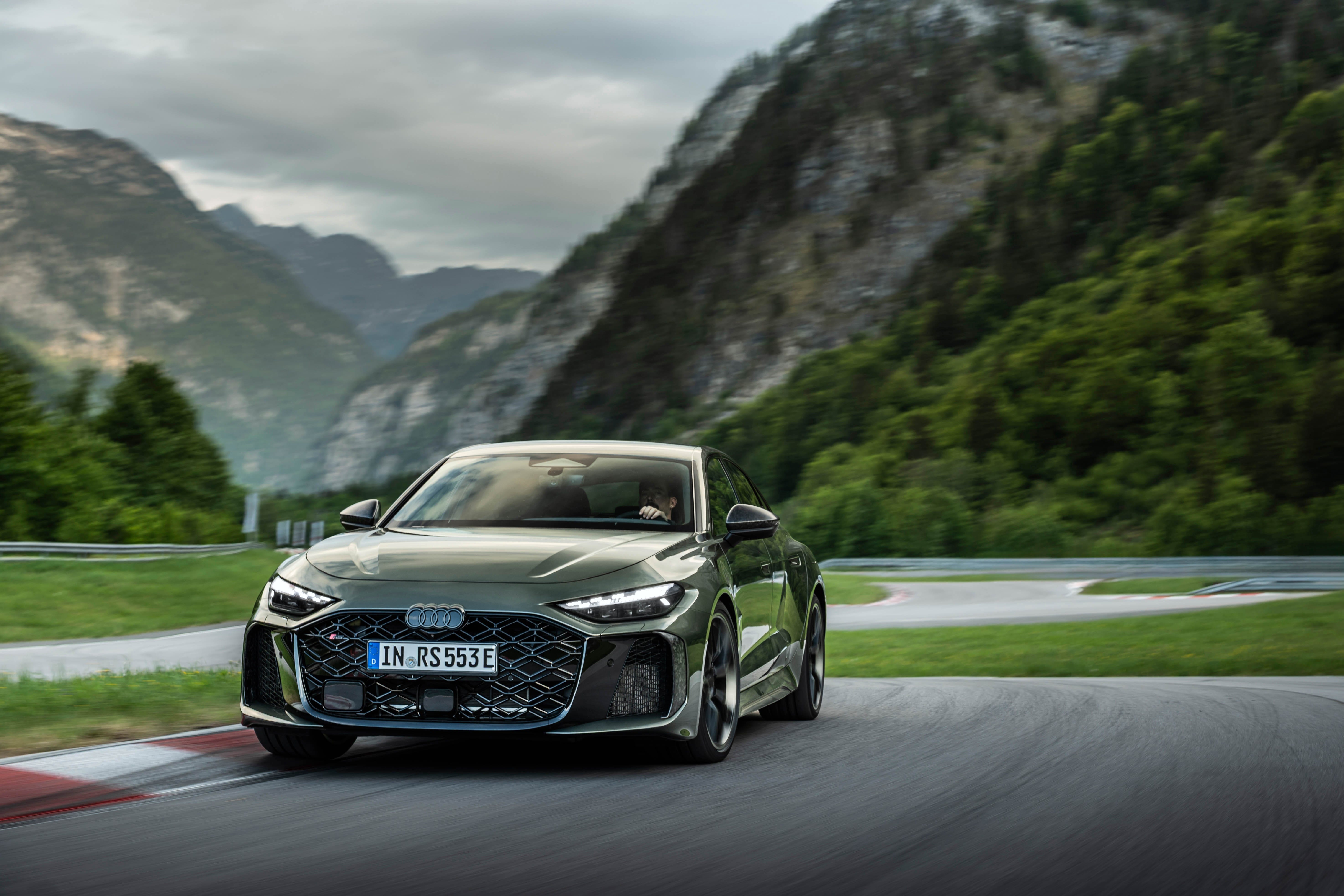 Audi RS5 photo 208288