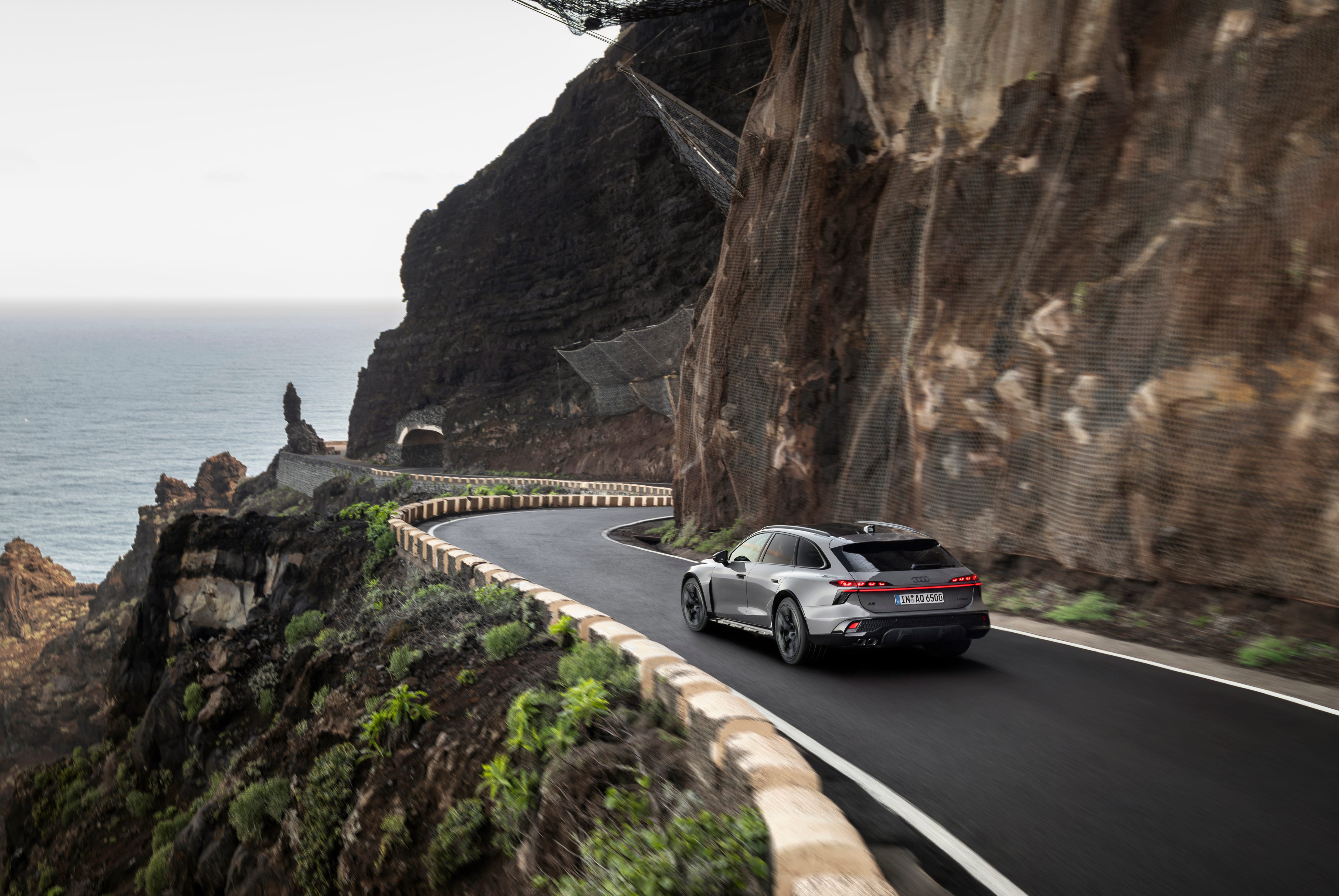 Audi A6 Allroad Quattro photo 208345