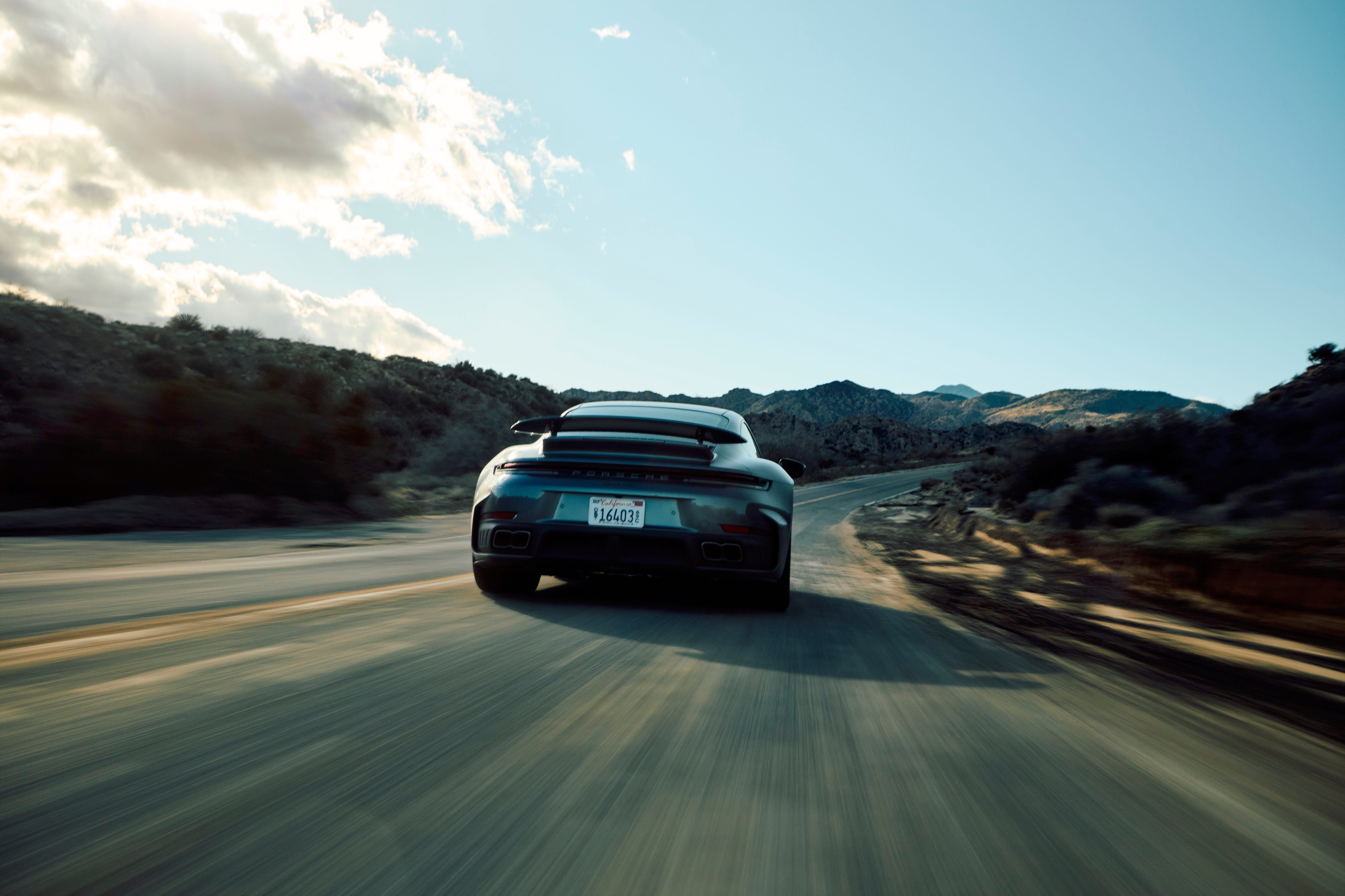 Porsche 911 Turbo S photo 208105