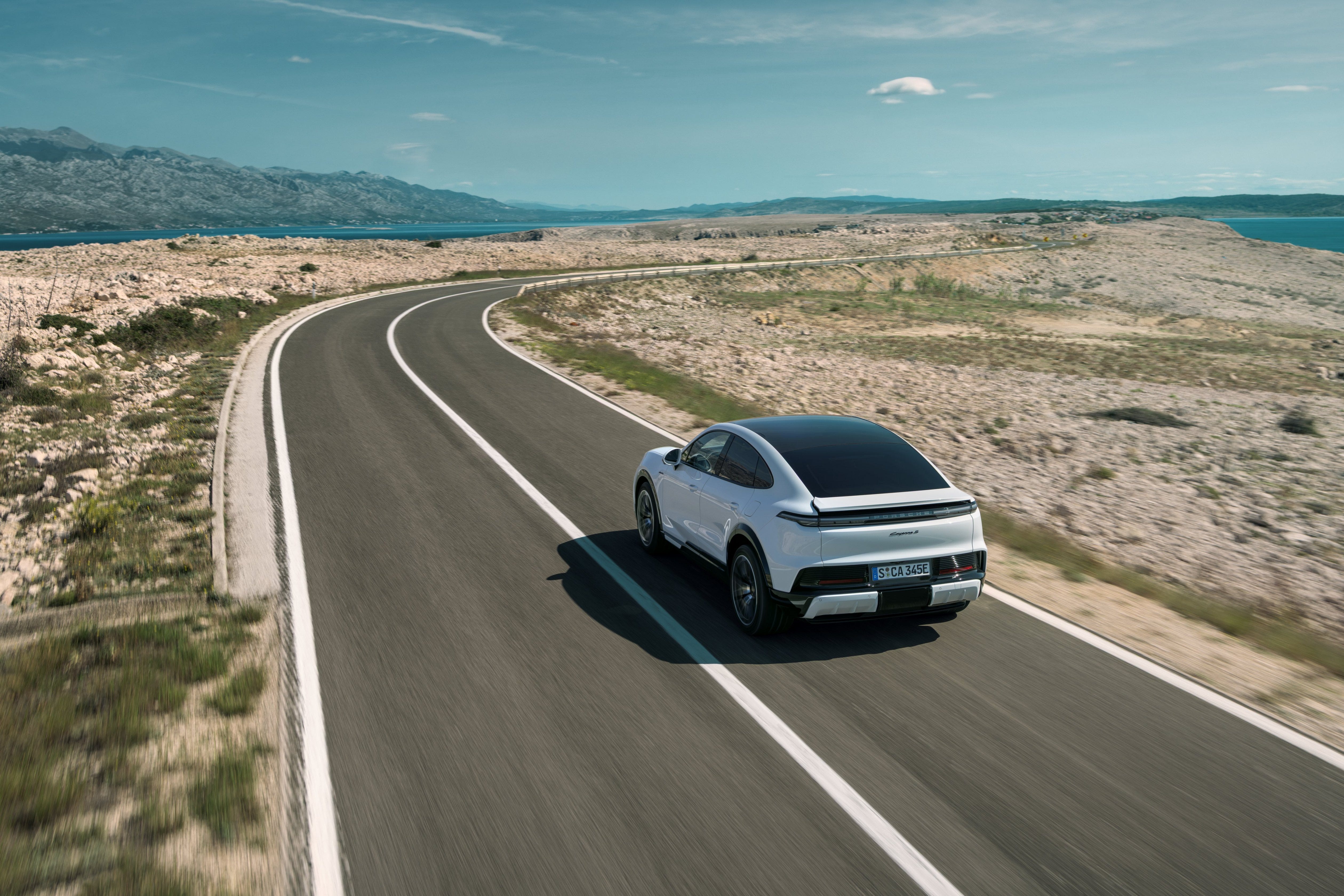 Porsche Cayenne Coupe photo 208162