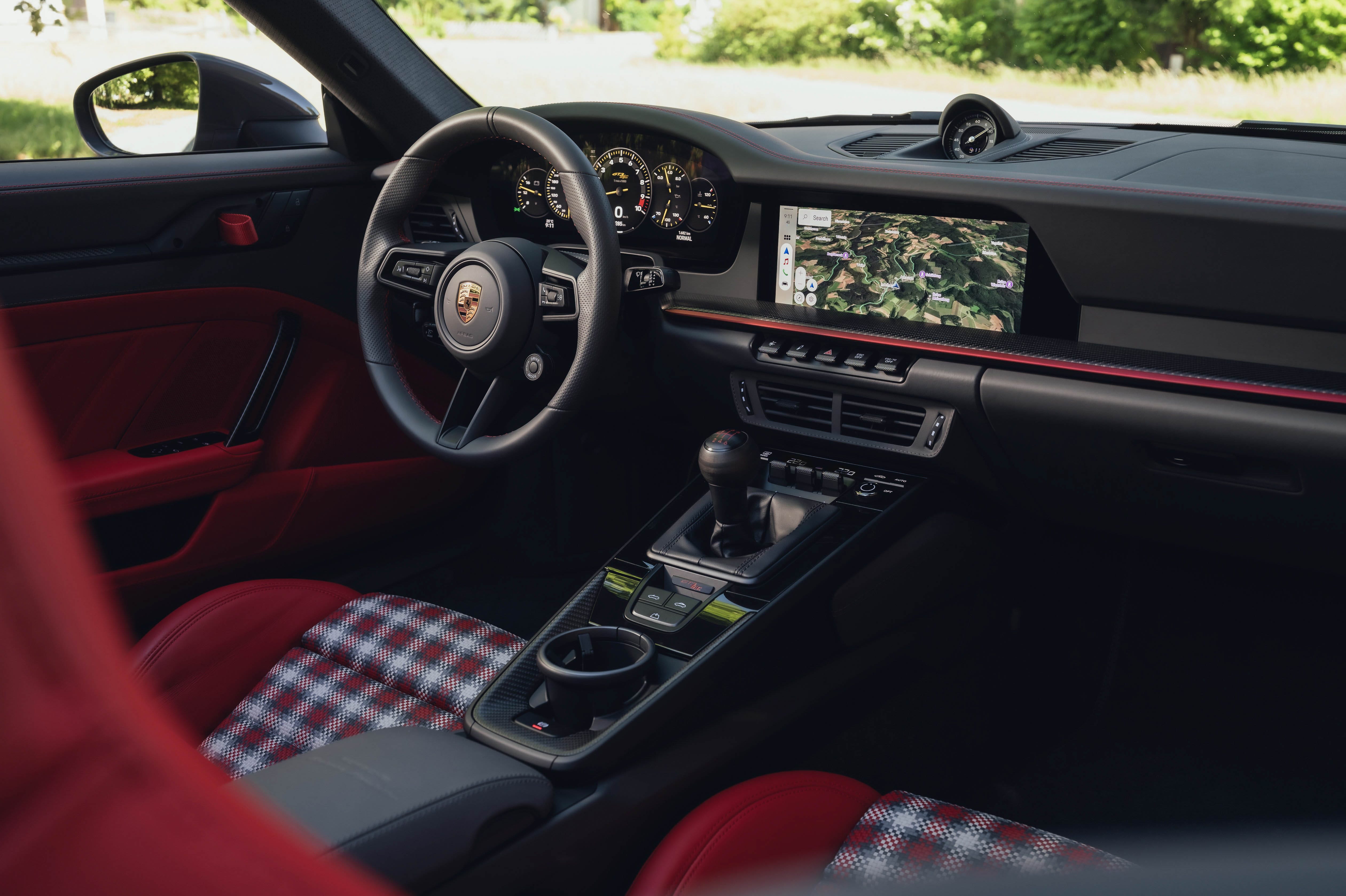 Porsche 911 GT3 photo 208433