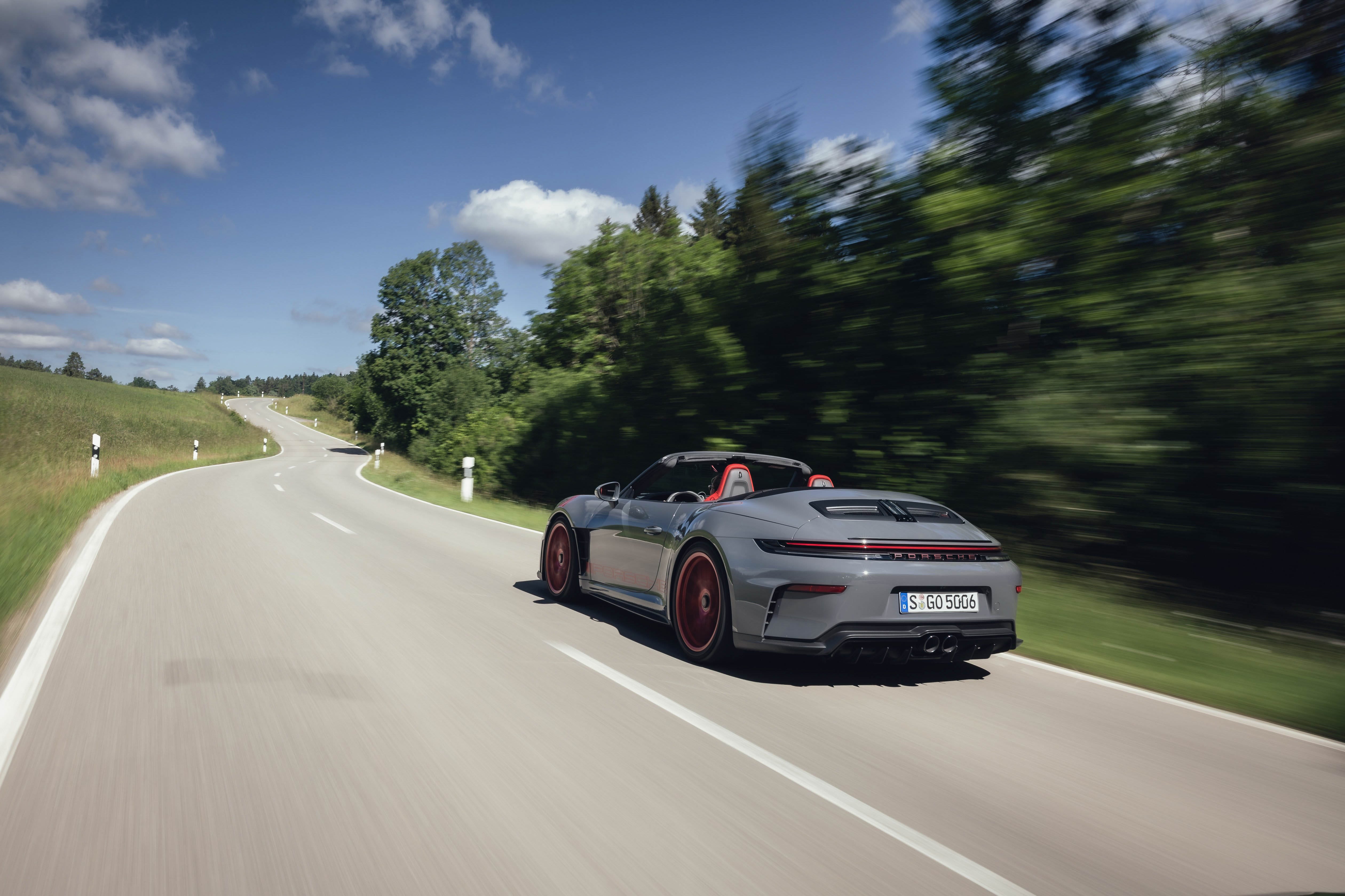 Porsche 911 GT3 photo 208437