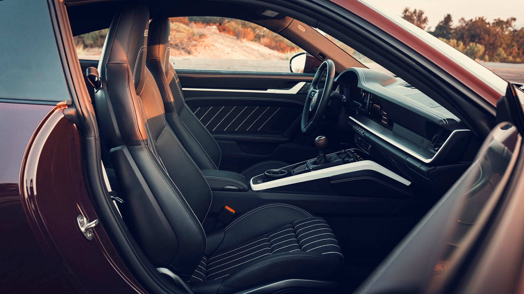 Porsche 911 VIII (992) photo 209840