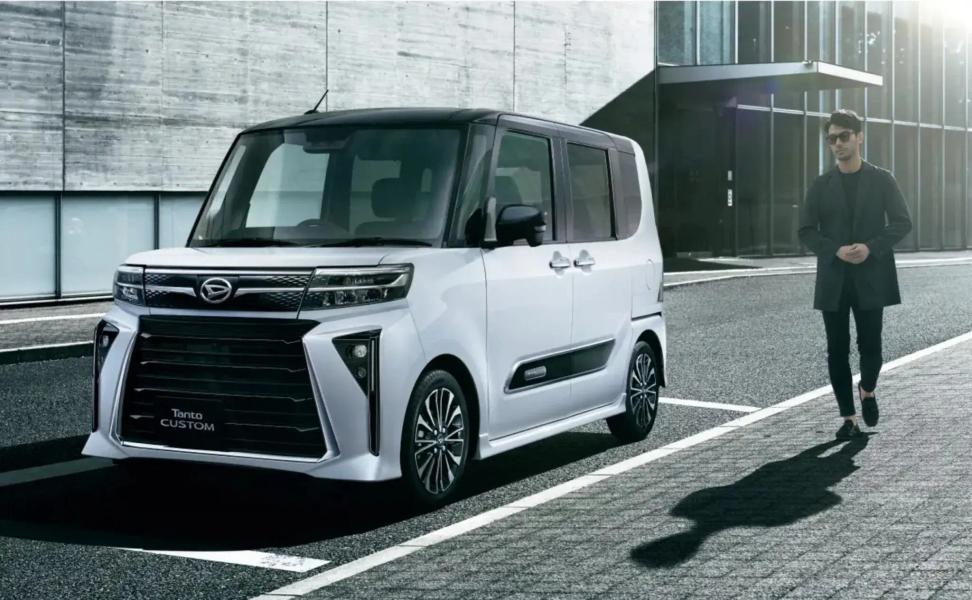 Daihatsu Tanto IV (LA650) photo 210323