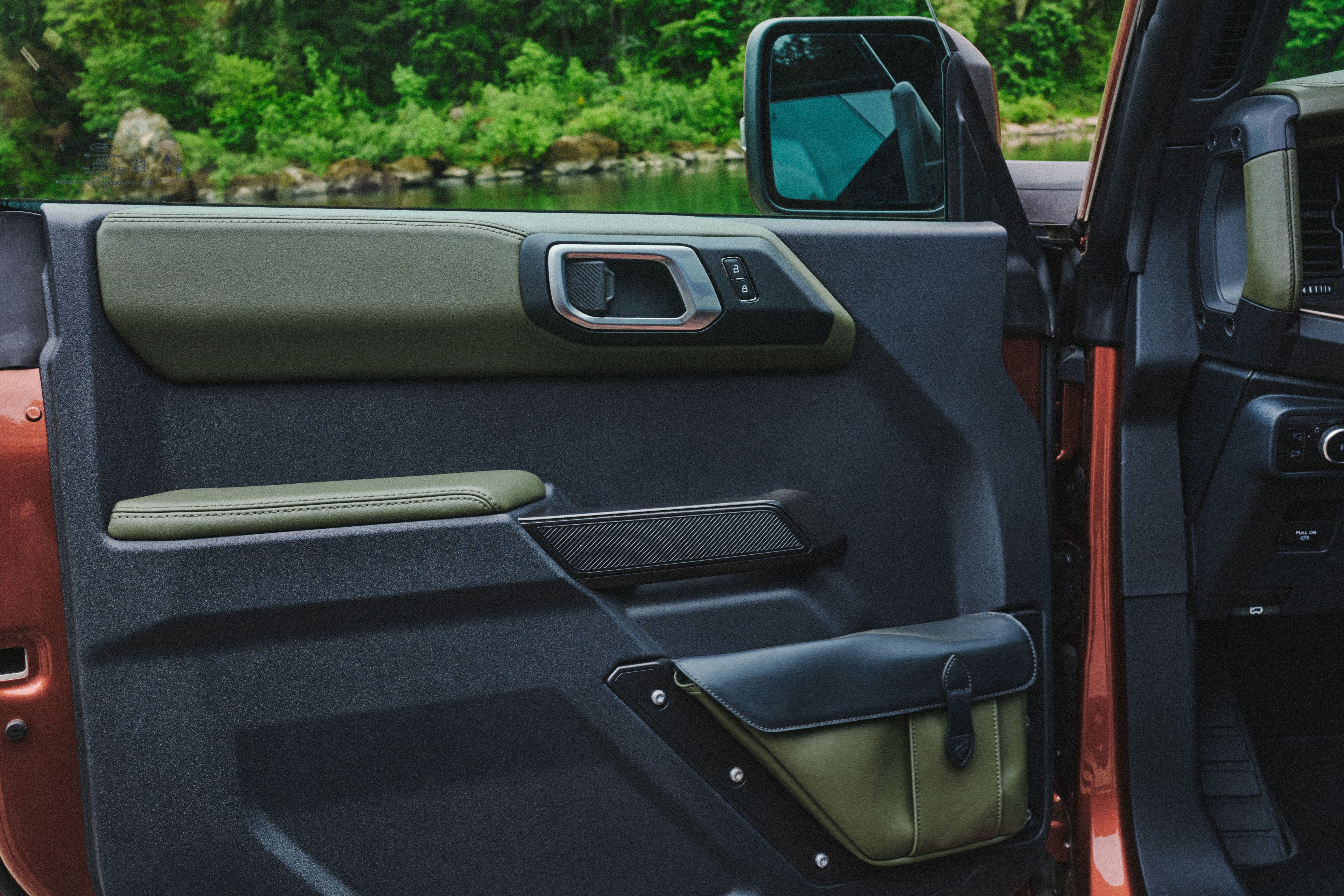 Ford Bronco photo 208295